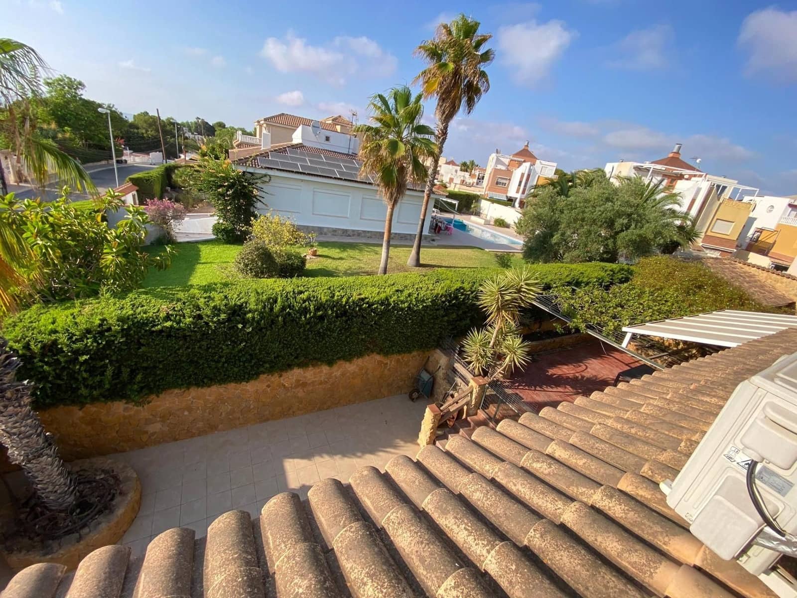5 soveværelse Villa til salg i Orihuela Costa med swimmingpool garage - € 744.500 (Ref: 10005097)