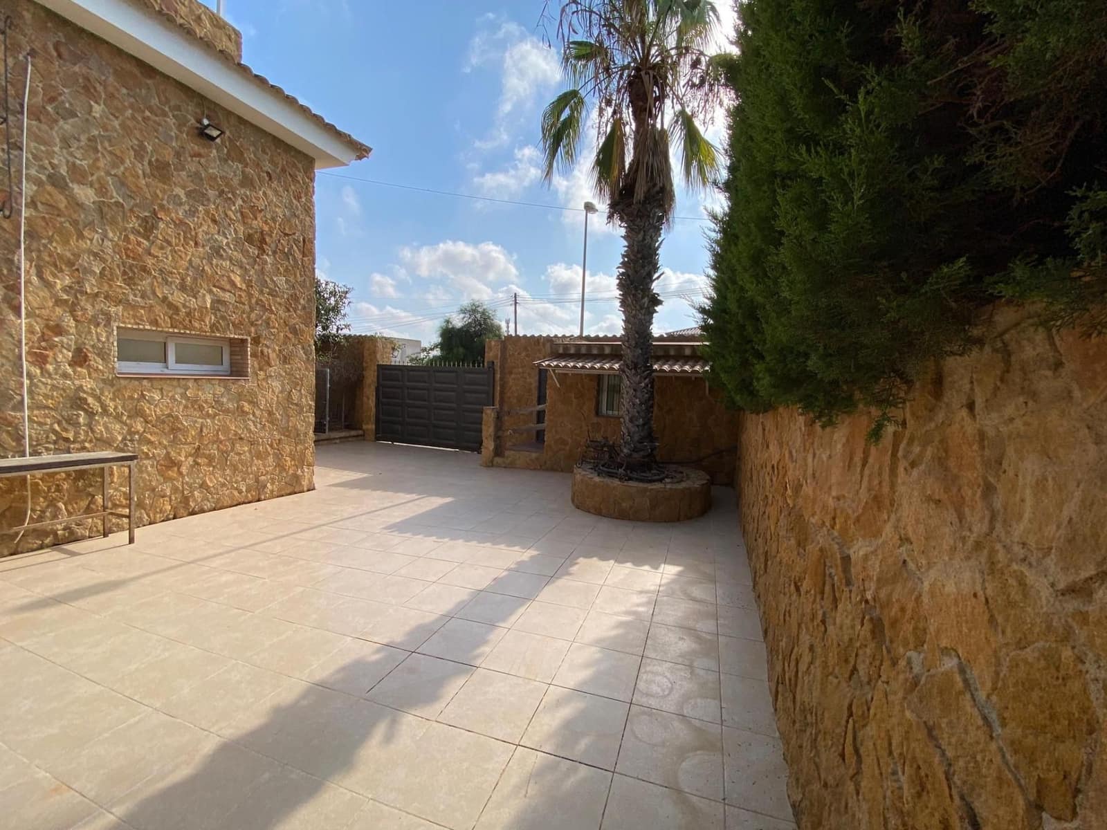 5 soveværelse Villa til salg i Orihuela Costa med swimmingpool garage - € 744.500 (Ref: 10005097)