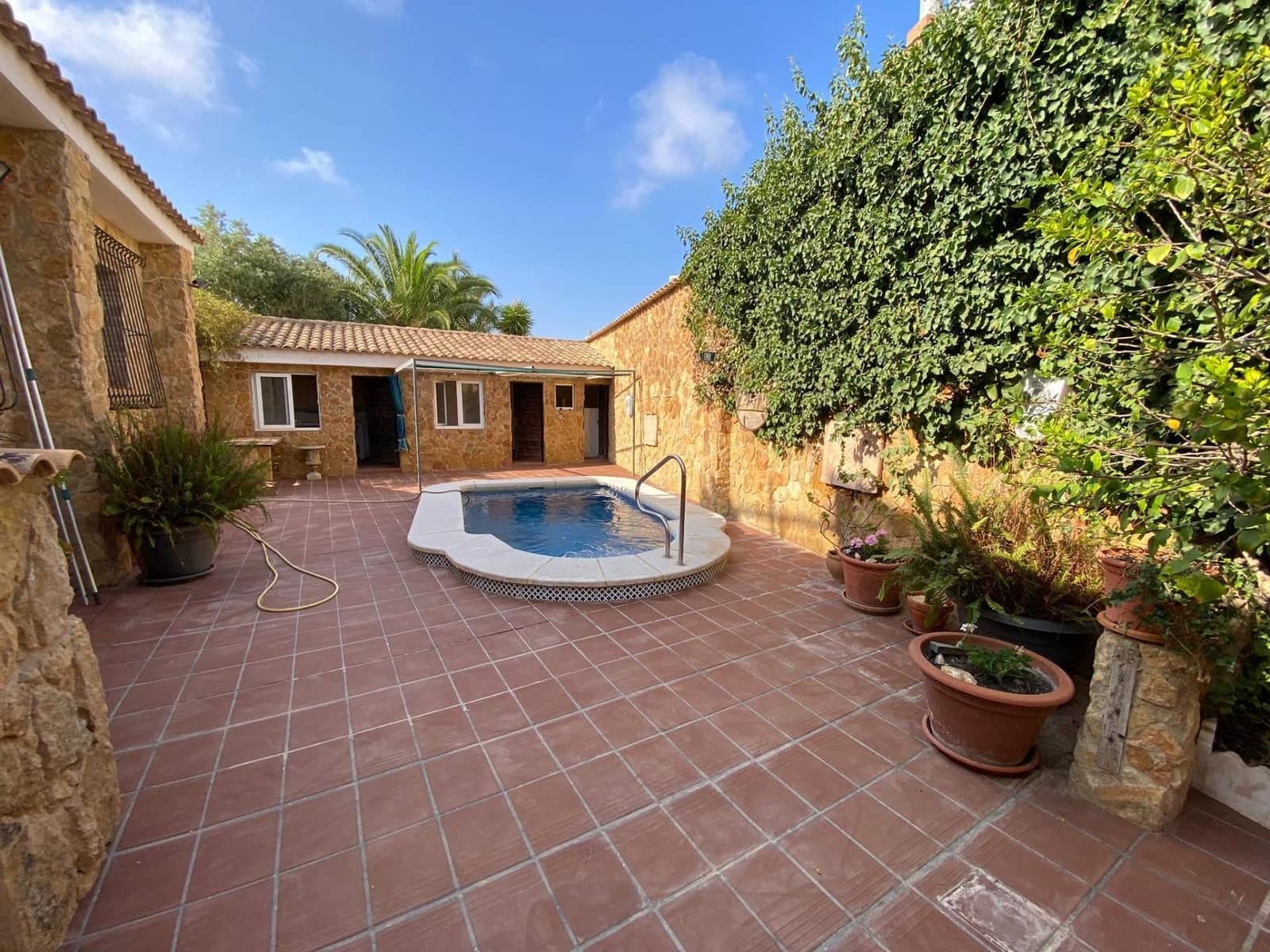 5 soveværelse Villa til salg i Orihuela Costa med swimmingpool garage - € 744.500 (Ref: 10005097)