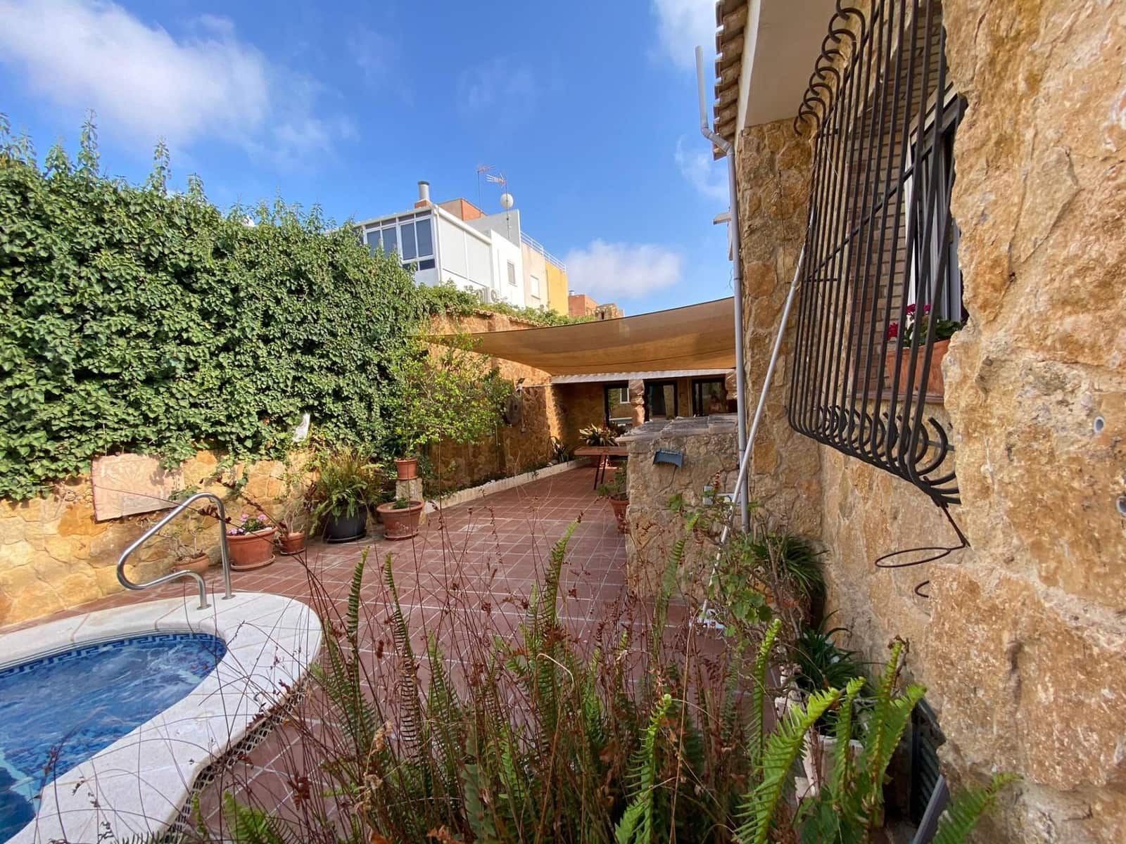 5 soveværelse Villa til salg i Orihuela Costa med swimmingpool garage - € 744.500 (Ref: 10005097)