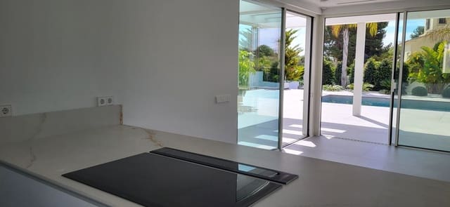 6 makuuhuone Huvila myytävänä paikassa Moravit - Cap Blanc, Teulada-Moraira mukana uima-altaan 
autotalli - 2 400 000 € (Ref: 10005099)