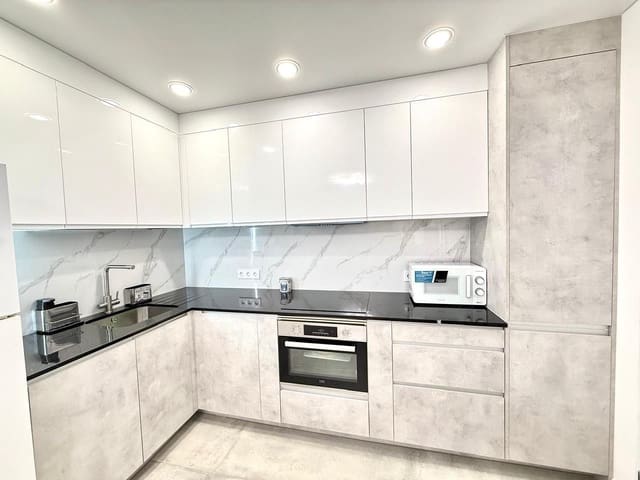 Bungalow de 3 habitaciones en Aguas Nuevas, Torrevieja en venta - 205.000 € (Ref: 10005100)