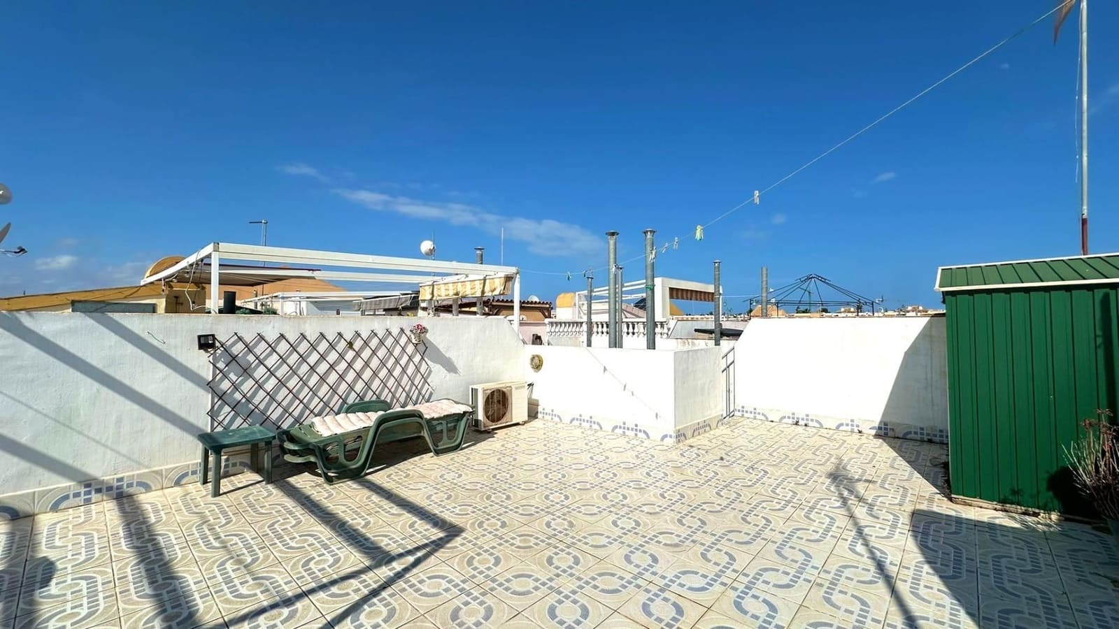 2 Zimmer Bungalow zu verkaufen in Torrevieja mit Pool - 132.900 € (Ref: 10005110)