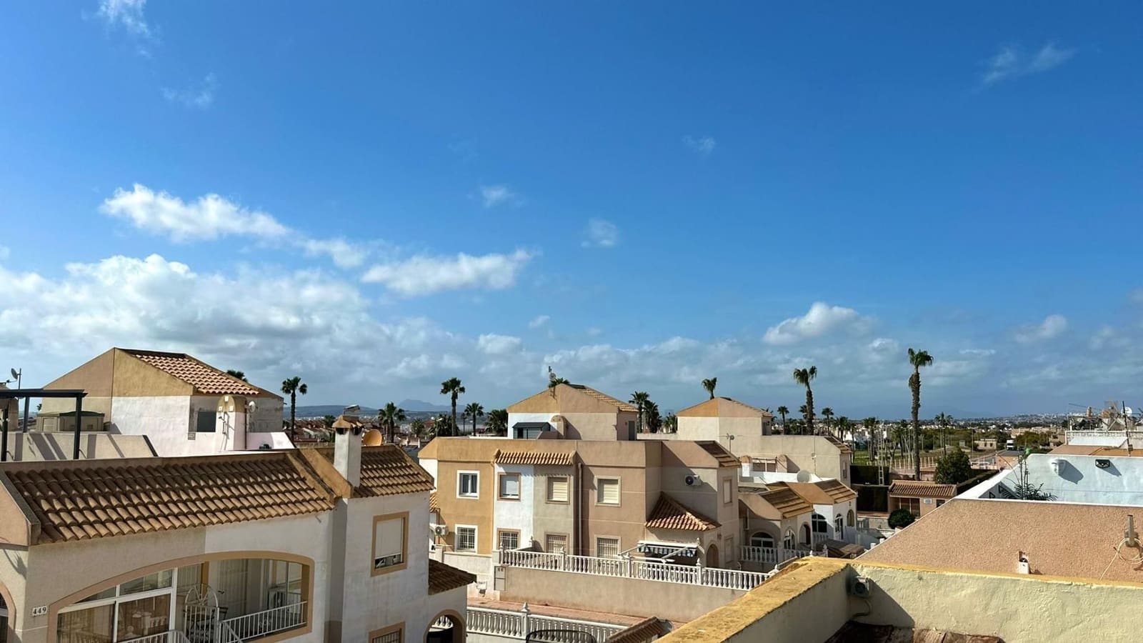 2 Zimmer Bungalow zu verkaufen in Torrevieja mit Pool - 132.900 € (Ref: 10005110)