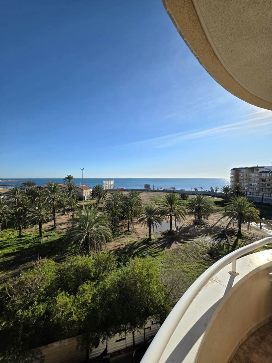 3 bedroom Apartment for sale in Torrevieja - € 239,900 (Ref: 10005114)
