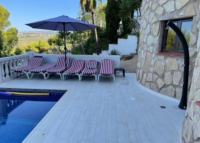 5 soverom Villa til salgs i Paichi, Teulada-Moraira med svømmebasseng garasje - € 650 000 (Ref: 10005115)