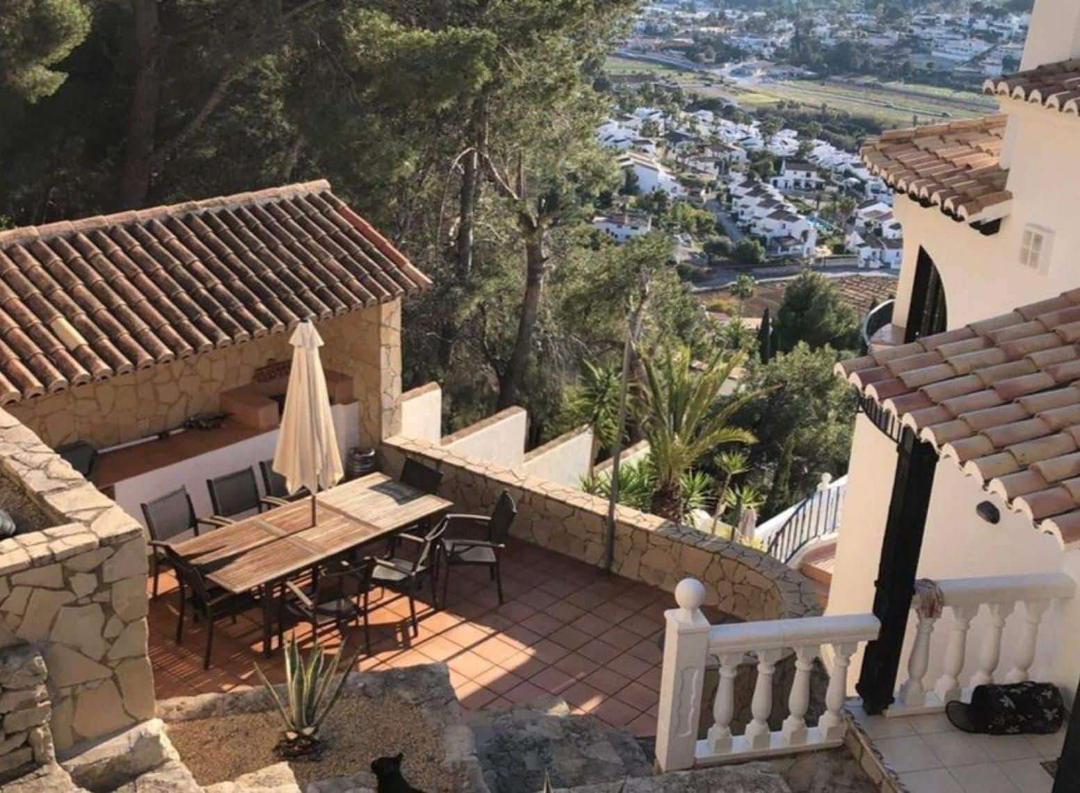 5 soverom Villa til salgs i Moraira med svømmebasseng garasje - € 650 000 (Ref: 10005115)