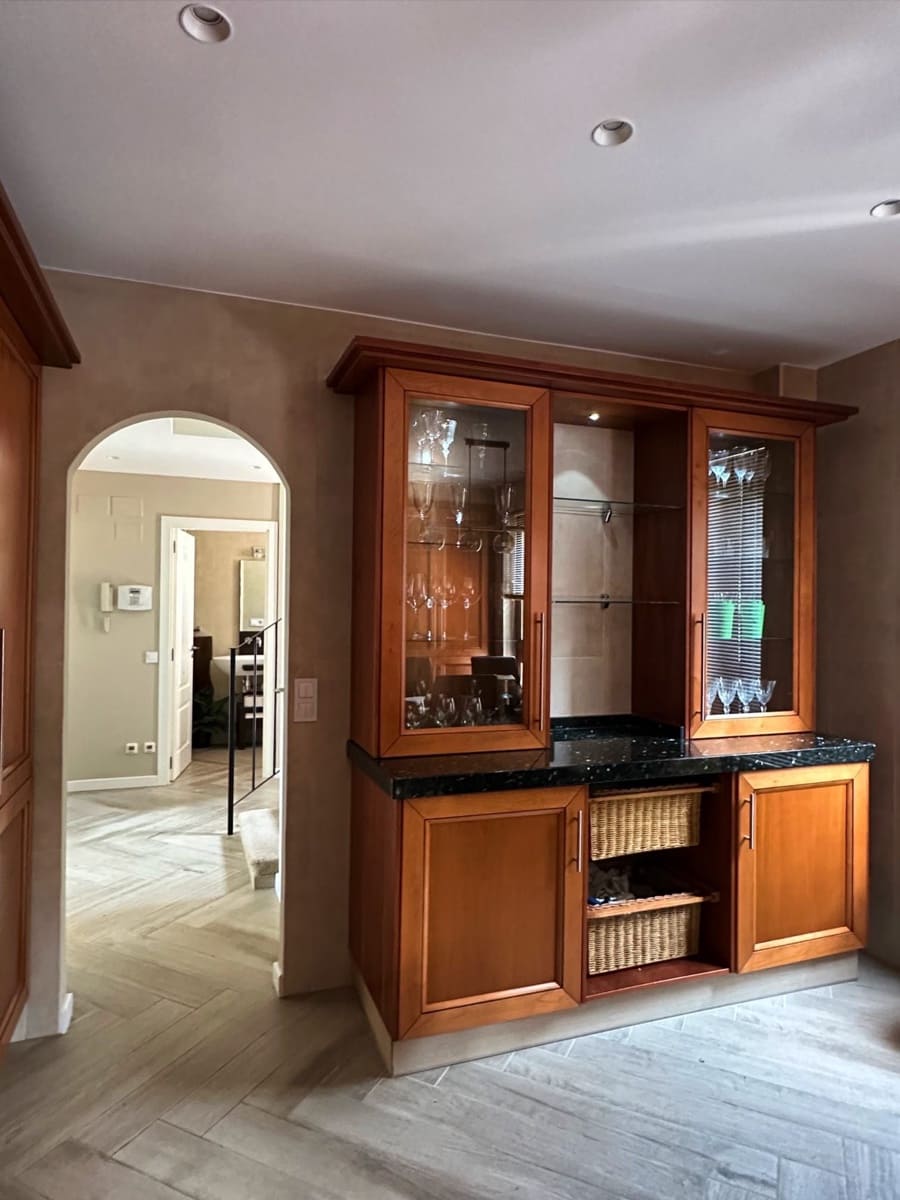 4 quarto Moradia para venda em Finestrat com piscina garagem - 1 050 000 € (Ref: 10005116)