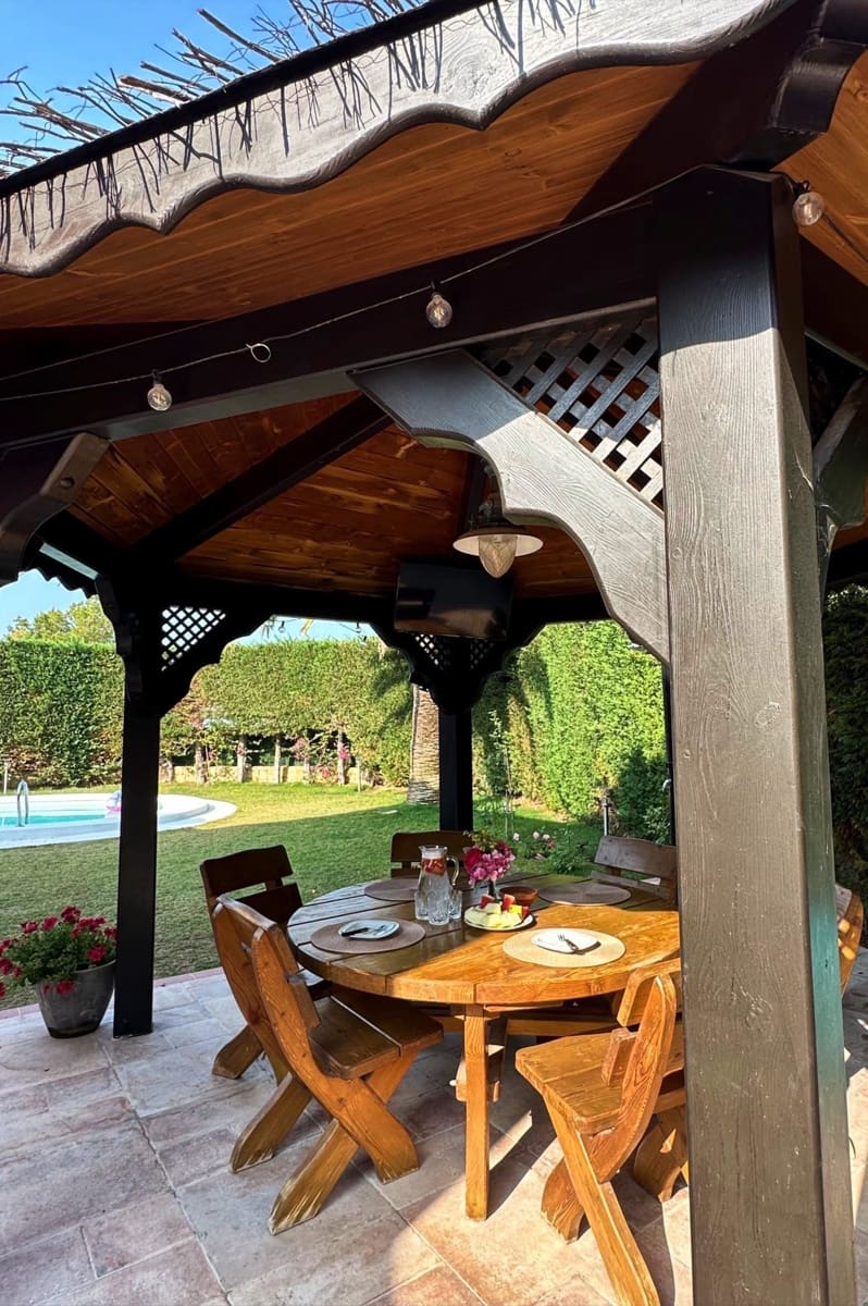 4 quarto Moradia para venda em Finestrat com piscina garagem - 1 050 000 € (Ref: 10005116)