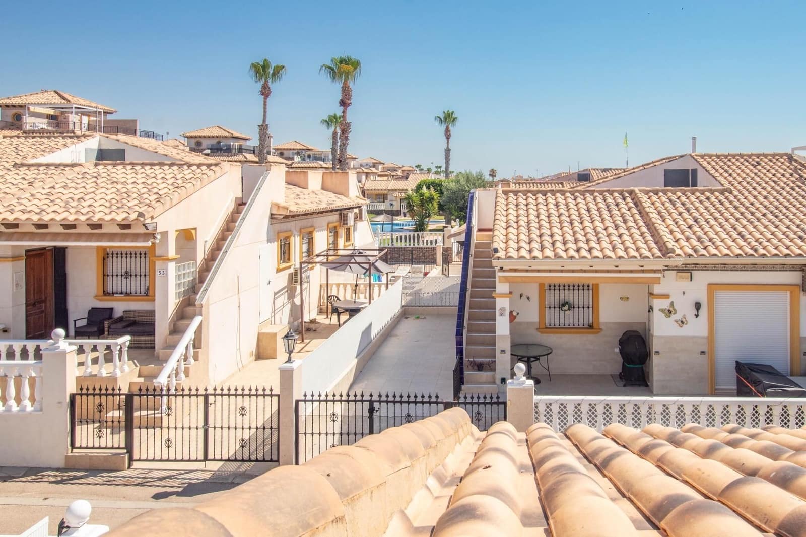 2 sypialnia Dom blizniak na sprzedaż w Orihuela Costa z basenem garażem - 179 900 € (Ref: 10006202)