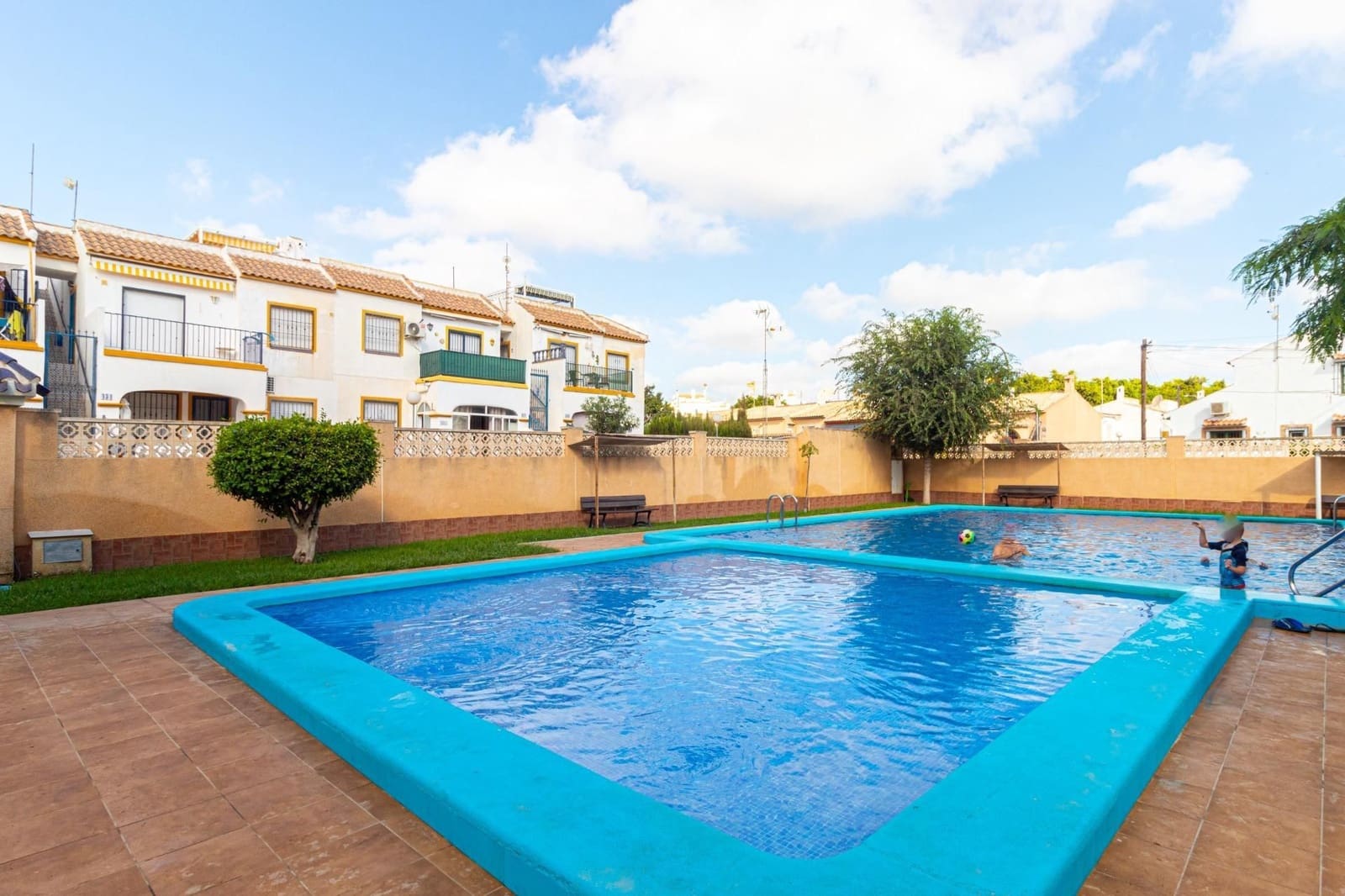 3 slaapkamer Halfvrijstaande villa te koop in La Florida met zwembad garage - € 179.000 (Ref: 10006205)