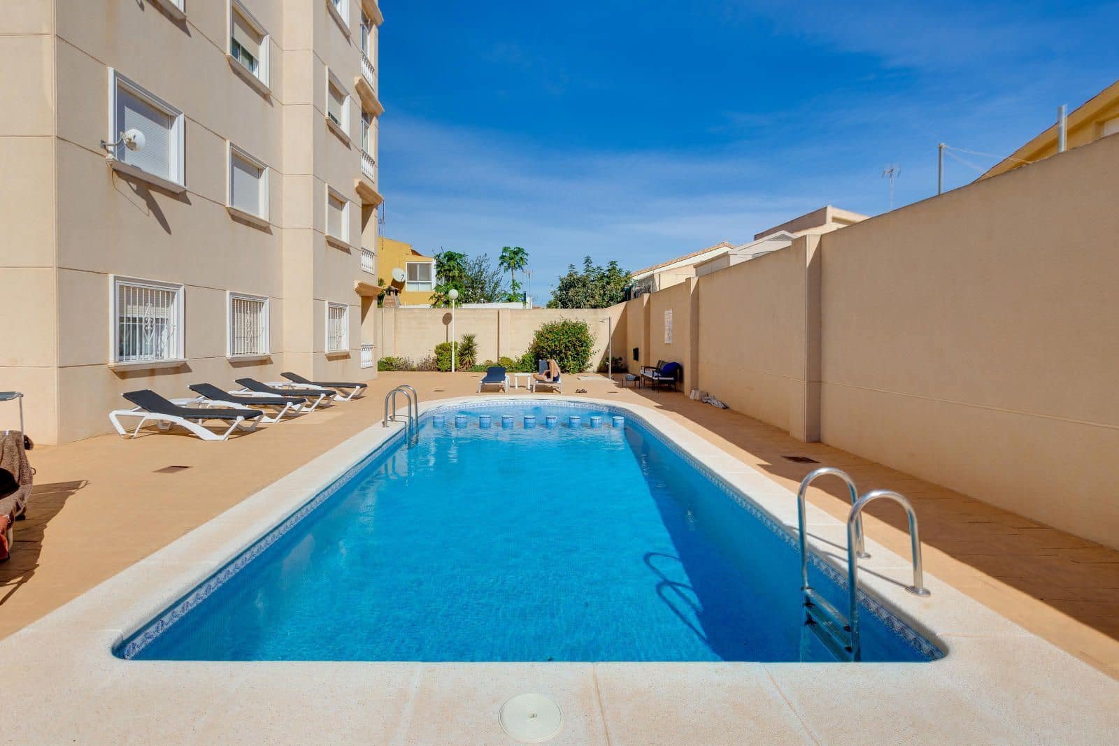 2 quarto Apartamento para venda em Torrevieja com piscina - 164 969 € (Ref: 10006210)