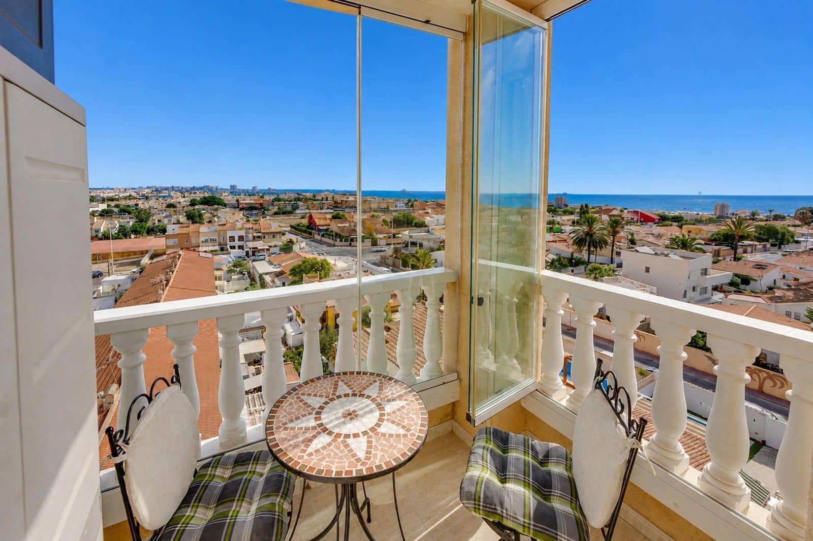 2 quarto Apartamento para venda em Torrevieja com piscina - 164 969 € (Ref: 10006210)