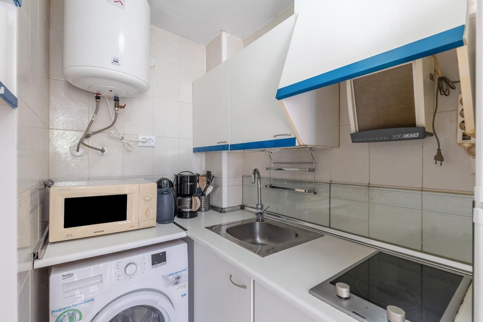 Studio à vendre à Torrevieja avec piscine garage - 79 900 € (Ref: 10006211)