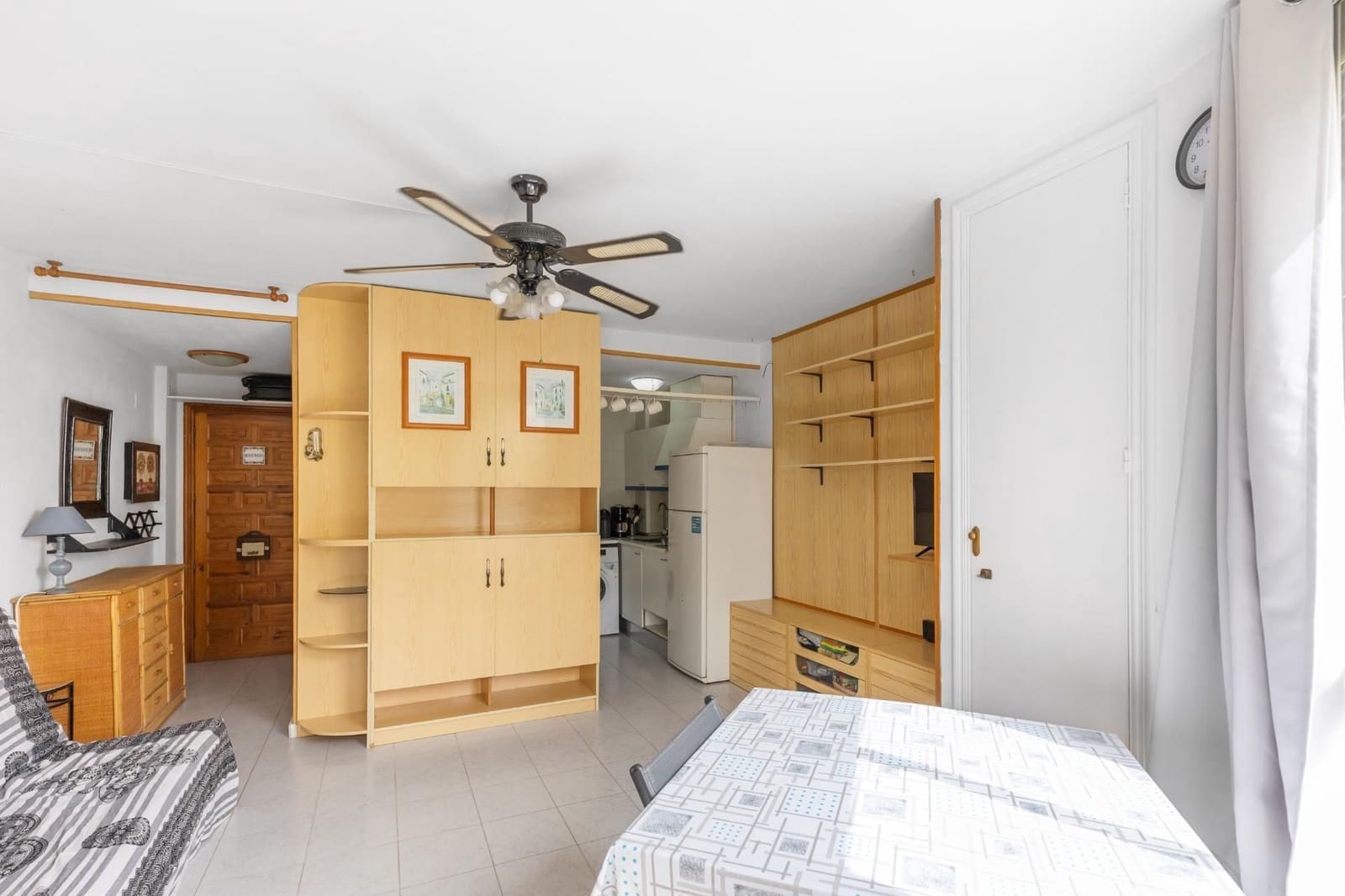 Studio à vendre à Torrevieja avec piscine garage - 79 900 € (Ref: 10006211)