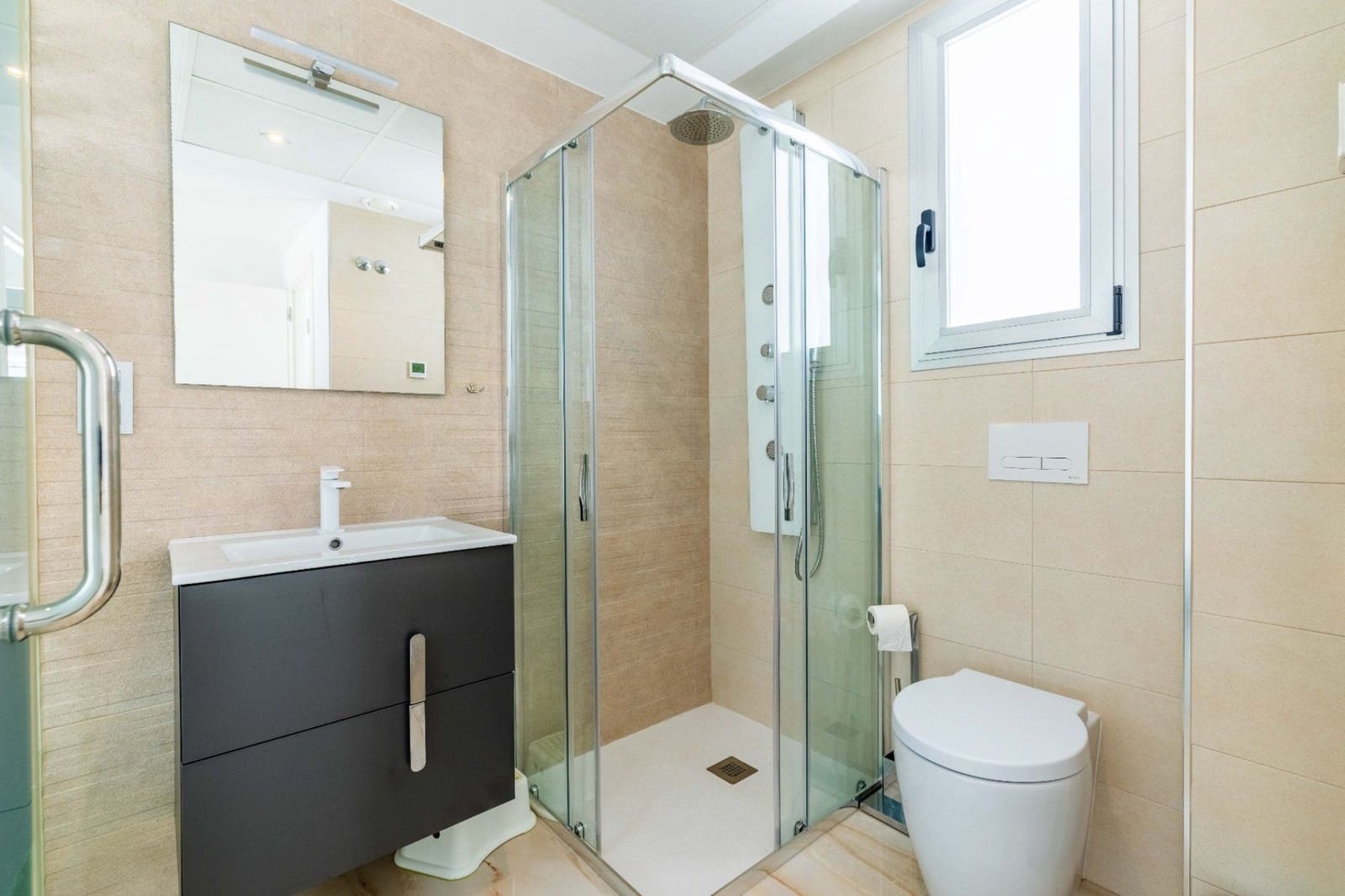 3 camera da letto Villa in vendita in Ciudad Quesada con piscina garage - 399.000 € (Rif: 10006213)