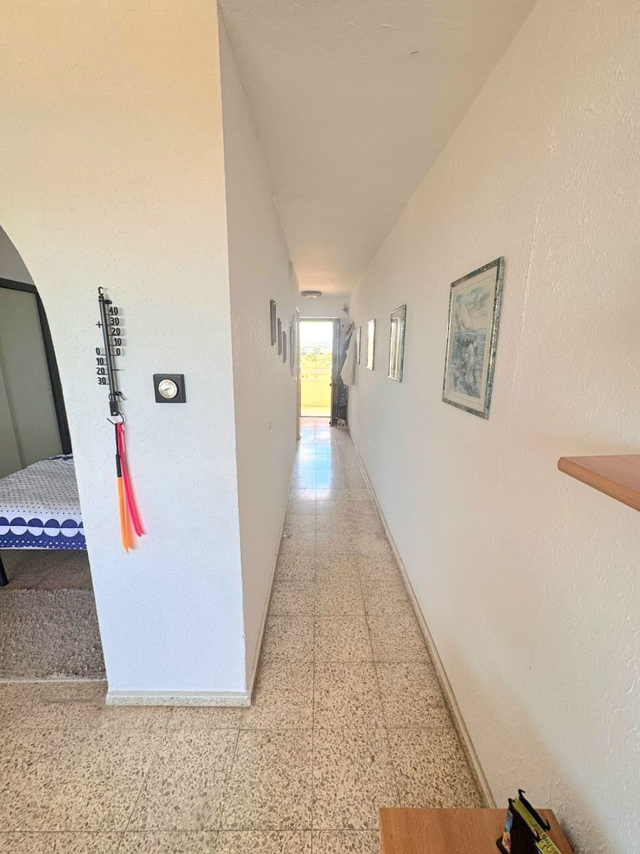 1 soverom Penthouse til salgs i Torrevieja - € 139 000 (Ref: 10006214)