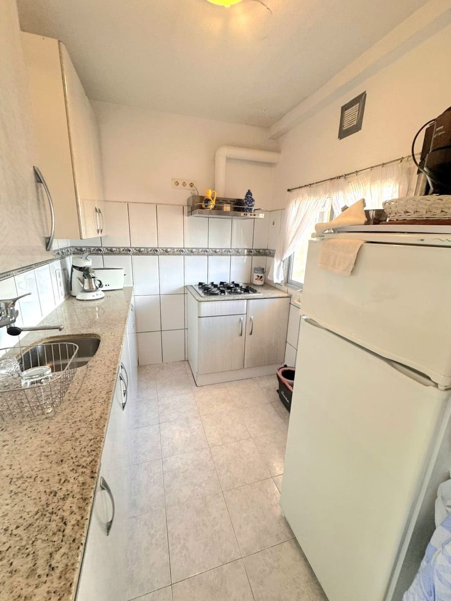 1 soverom Penthouse til salgs i Torrevieja - € 139 000 (Ref: 10006214)