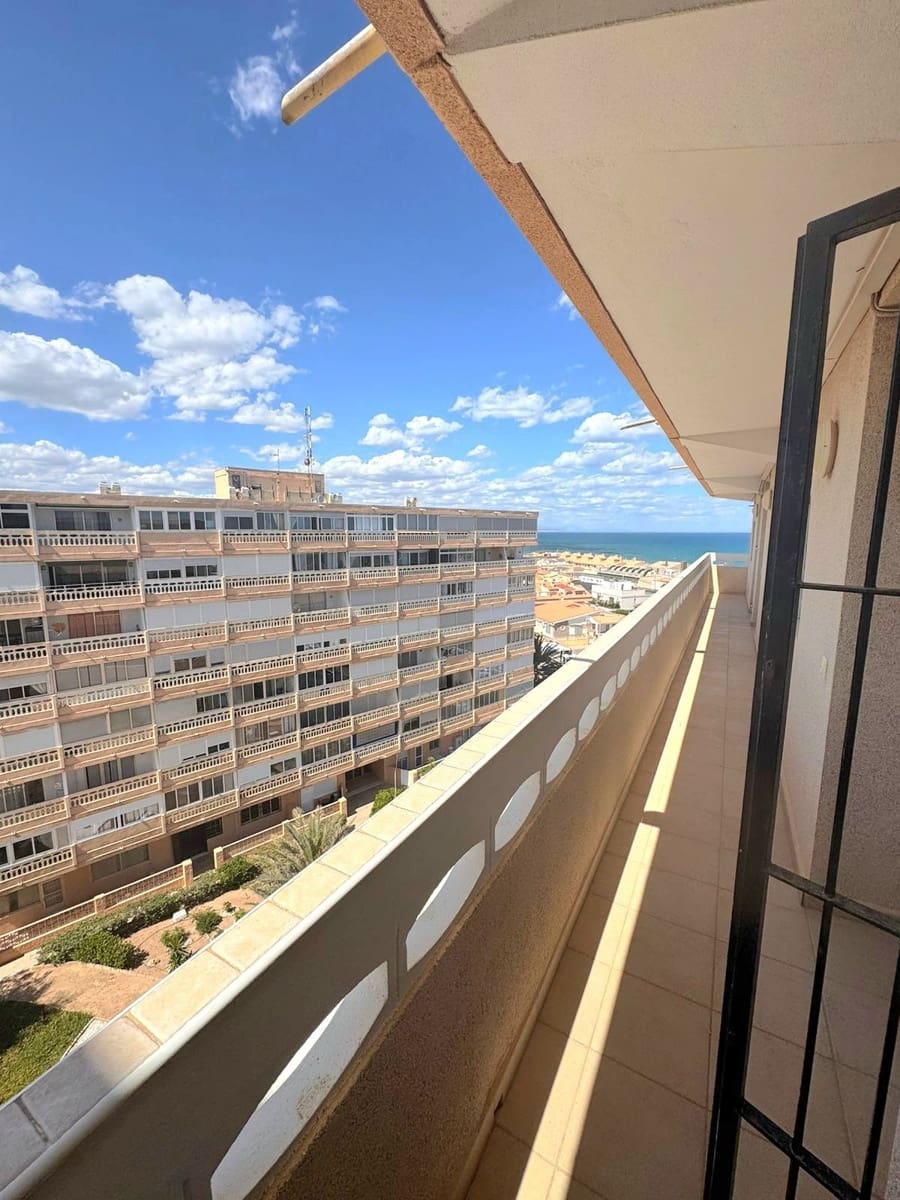 1 soverom Penthouse til salgs i Torrevieja - € 139 000 (Ref: 10006214)