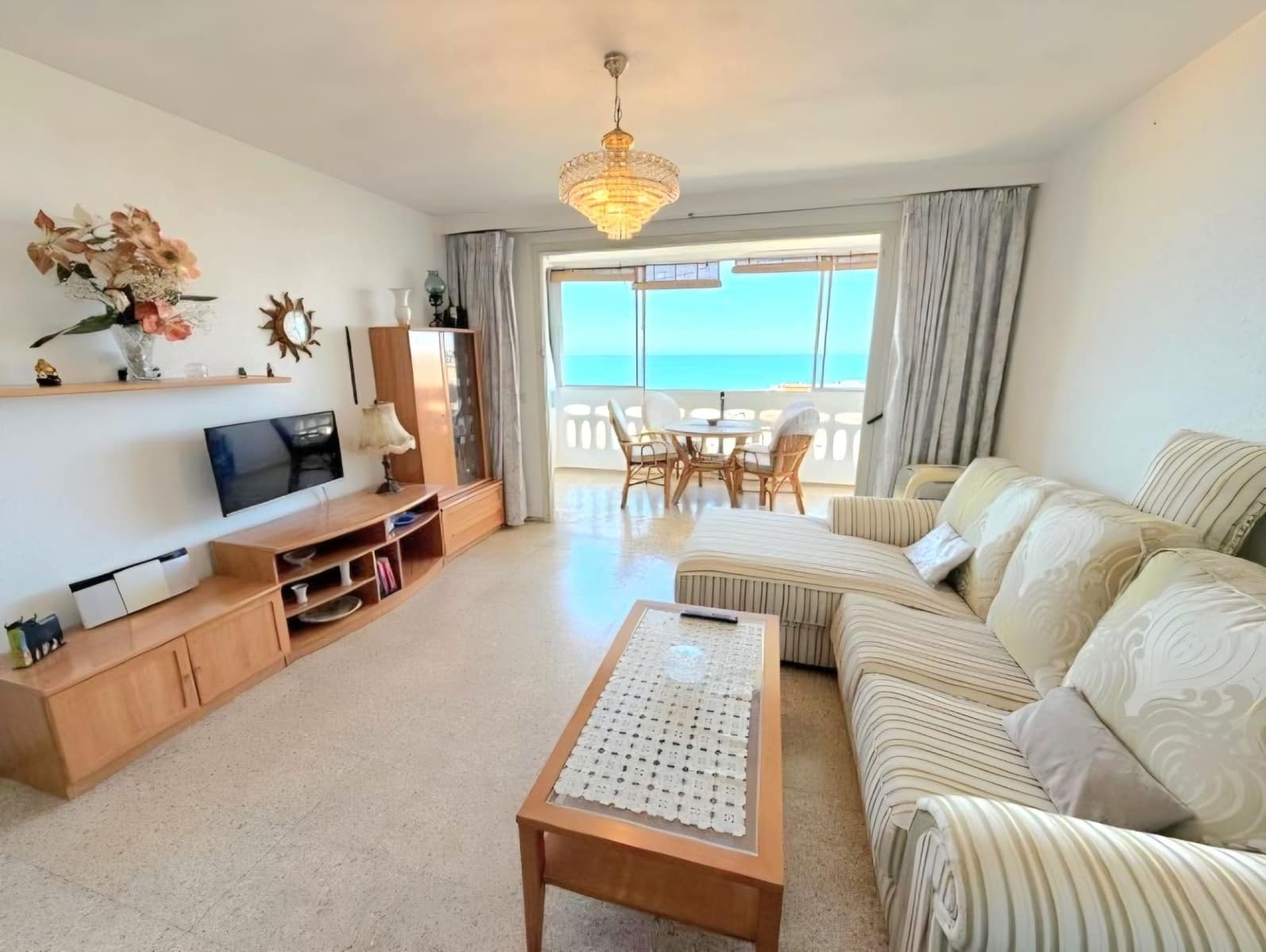 1 soverom Penthouse til salgs i Torrevieja - € 139 000 (Ref: 10006214)