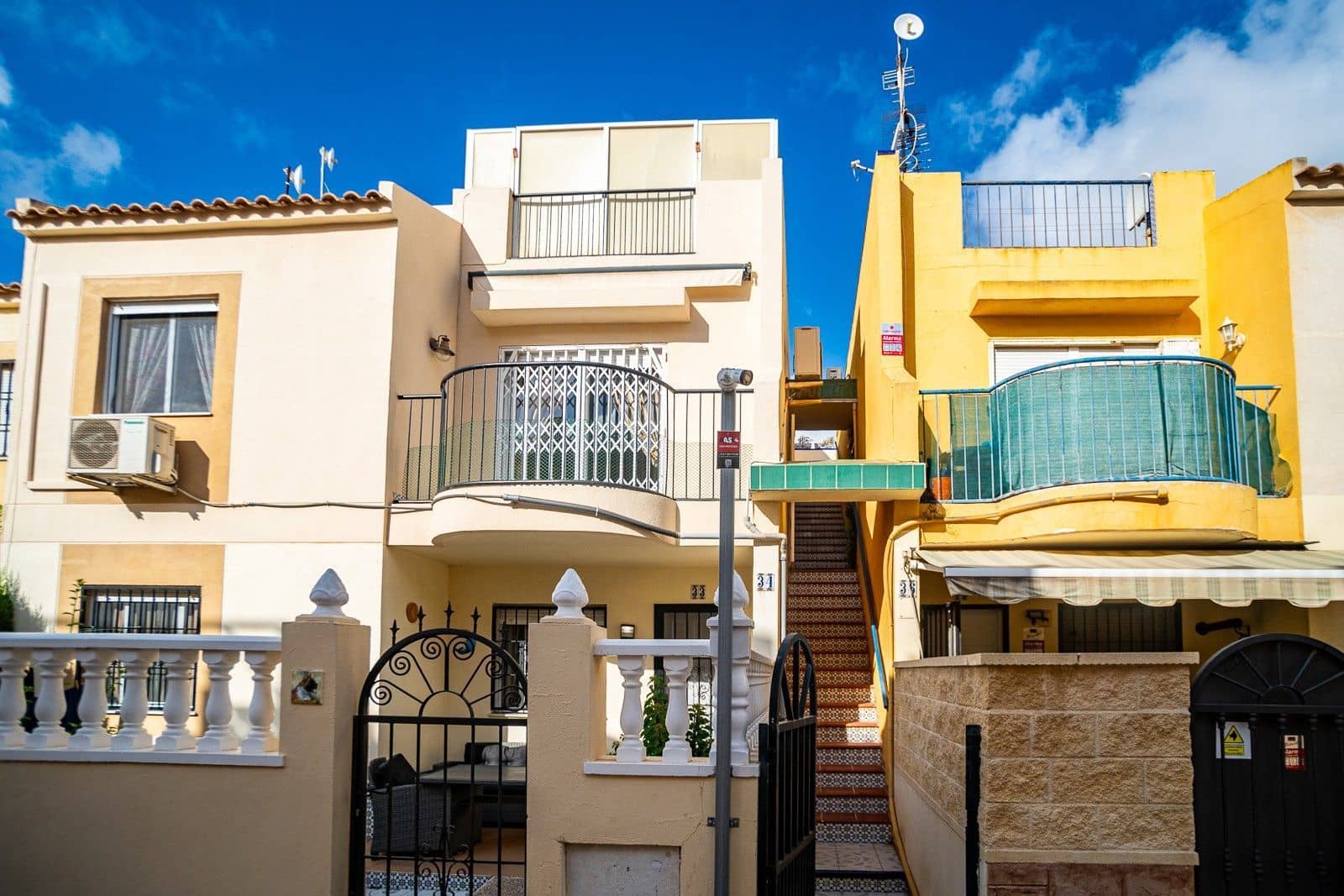 3 bedroom Bungalow for sale in Torrevieja with pool garage - € 139,500 (Ref: 10017065)