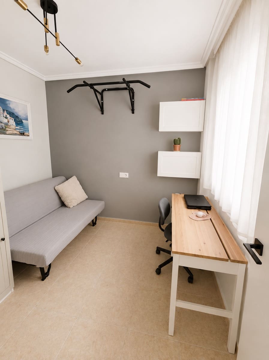 2 bedroom Apartment for sale in Torrevieja with pool - € 125,000 (Ref: 10018221)