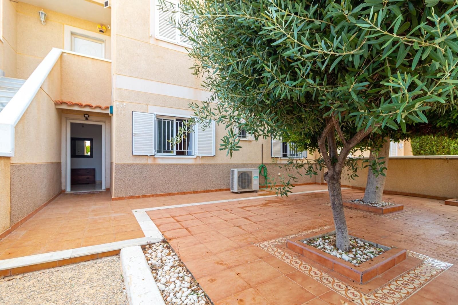 3 slaapkamer Bungalow te koop in Orihuela Costa met zwembad garage - € 339.000 (Ref: 10020138)