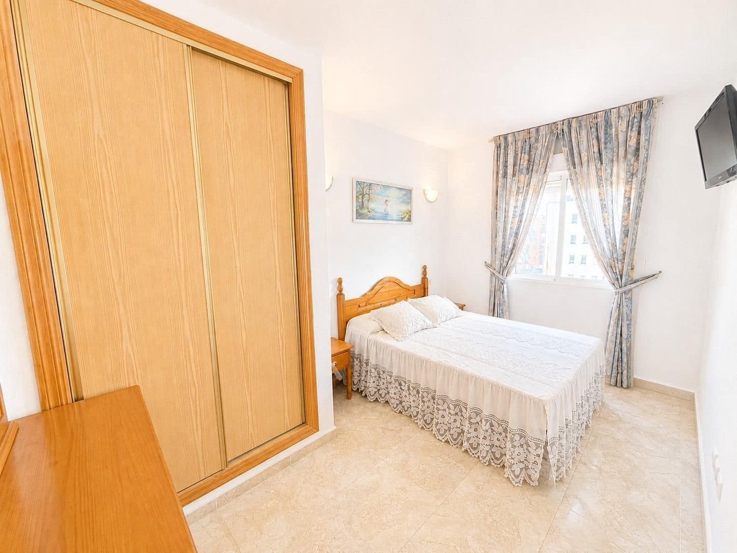 Apartamento de 2 habitaciones en Torrevieja en venta con piscina garaje - 135.000 € (Ref: 10020142)
