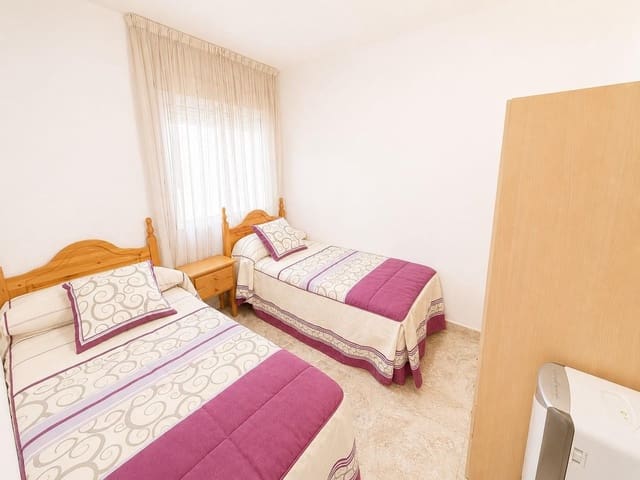 2 soveværelse Lejlighed til salg i Antonio Machado, Torrevieja med swimmingpool garage - € 135.000 (Ref: 10020142)