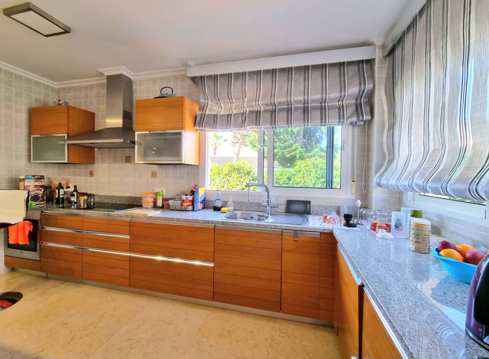 5 slaapkamer Villa te koop in Torrevieja met zwembad garage - € 1.170.000 (Ref: 10023565)
