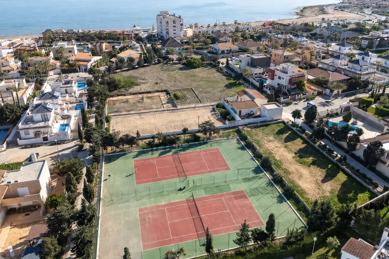5 slaapkamer Villa te koop in Torrevieja met zwembad garage - € 1.170.000 (Ref: 10023565)