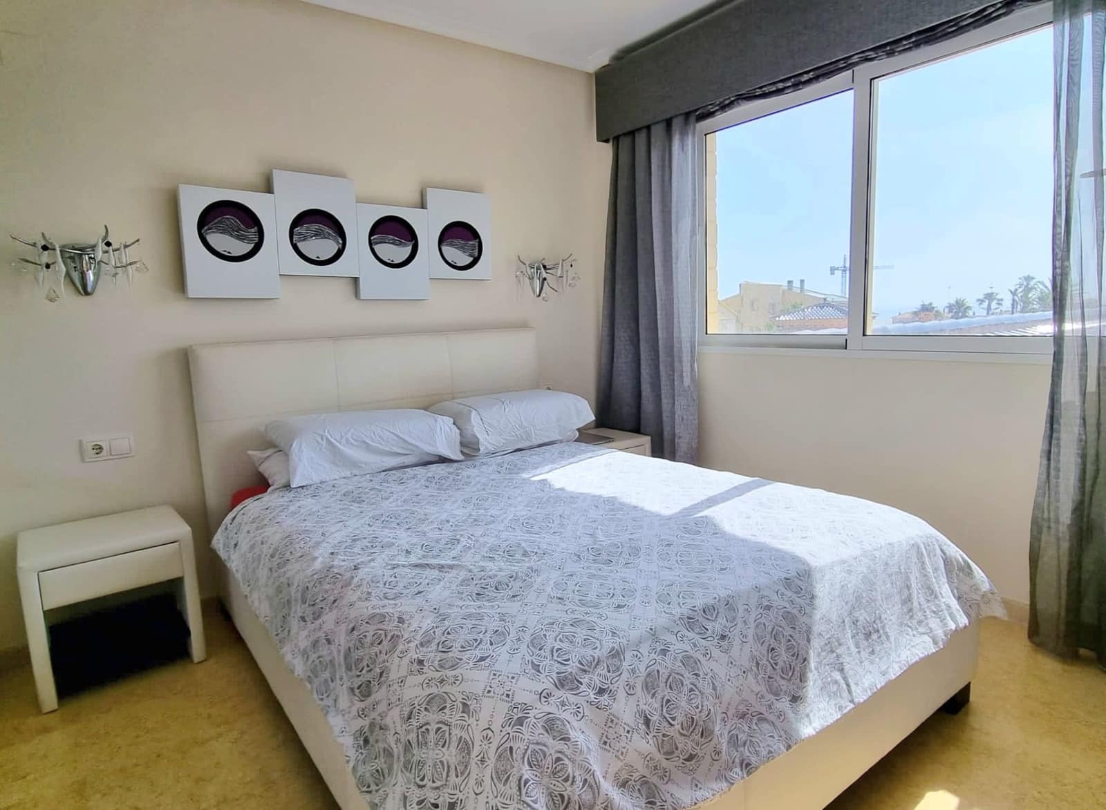 5 slaapkamer Villa te koop in Torrevieja met zwembad garage - € 1.170.000 (Ref: 10023565)