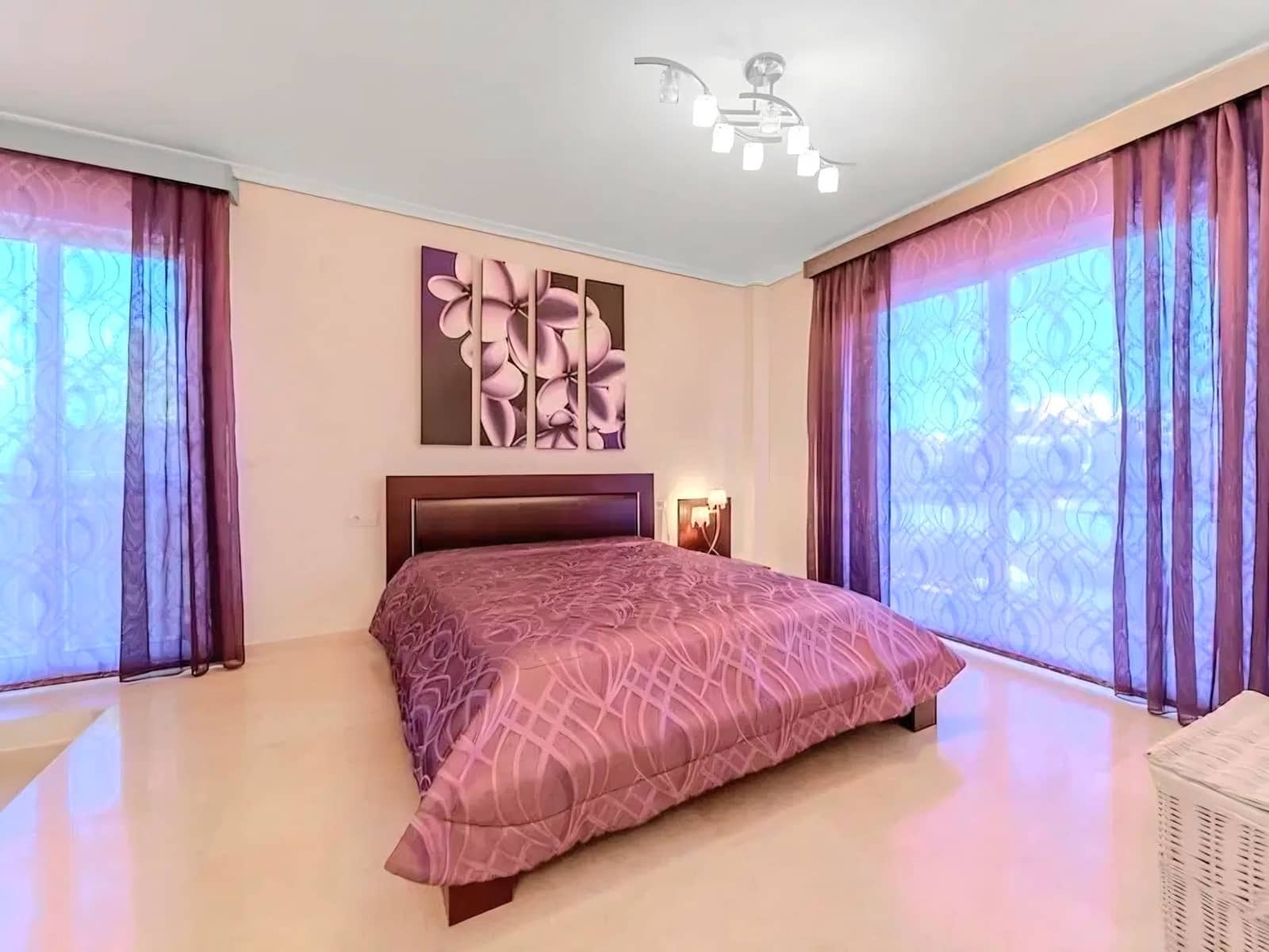 5 slaapkamer Villa te koop in Torrevieja met zwembad garage - € 1.170.000 (Ref: 10023565)