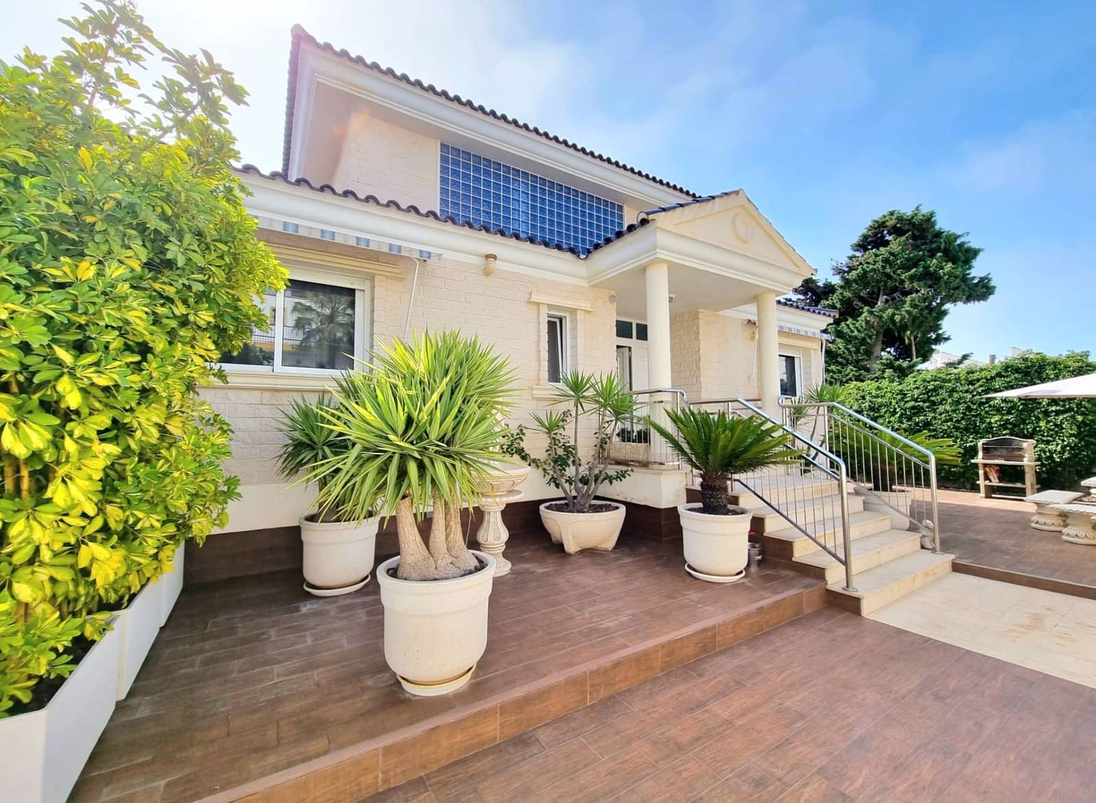 5 slaapkamer Villa te koop in Torrevieja met zwembad garage - € 1.170.000 (Ref: 10023565)