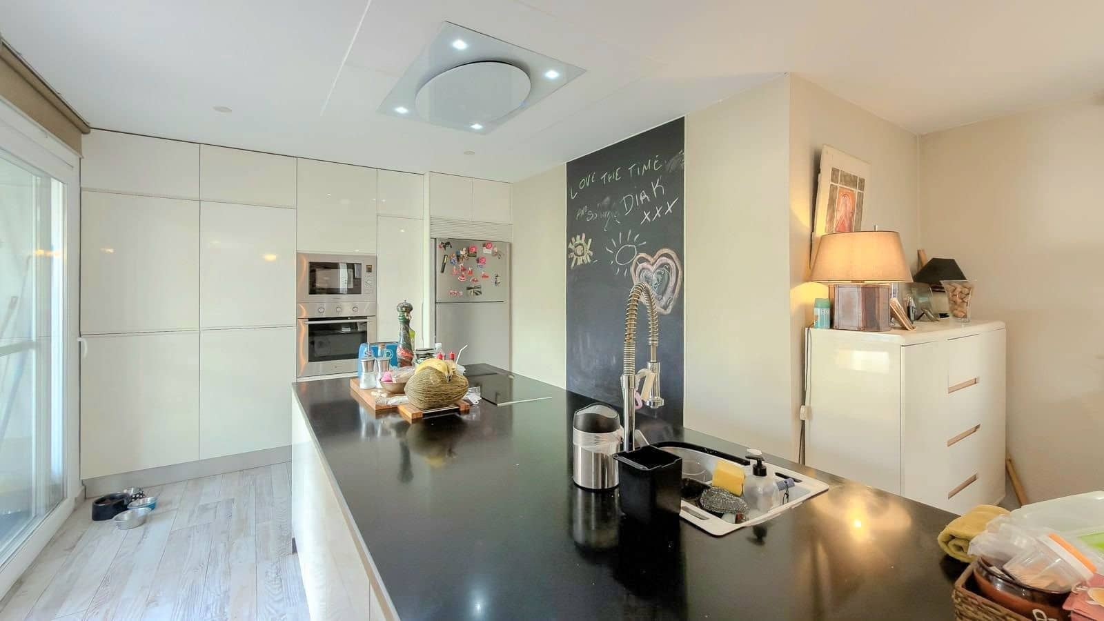 2 bedroom Villa for sale in Torrevieja with pool garage - € 465,000 (Ref: 10025095)