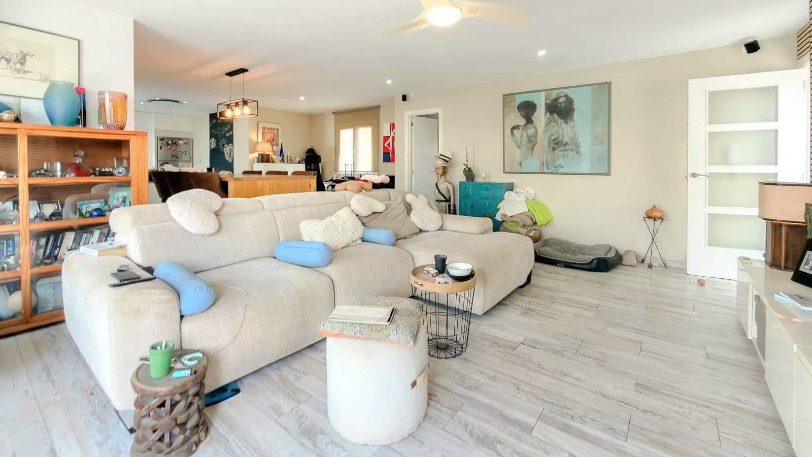 2 bedroom Villa for sale in Torrevieja with pool garage - € 465,000 (Ref: 10025095)