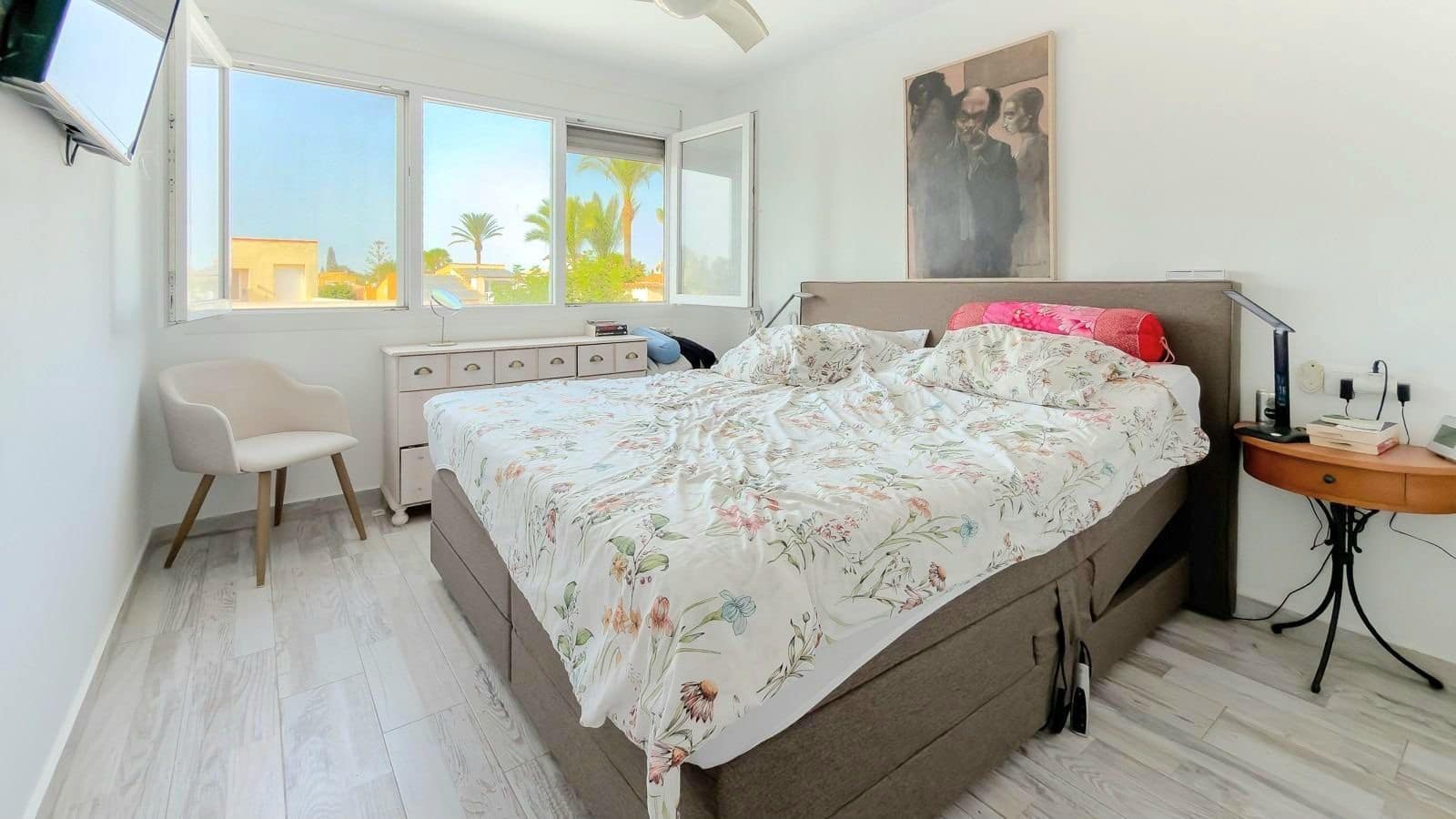 2 bedroom Villa for sale in Torrevieja with pool garage - € 465,000 (Ref: 10025095)