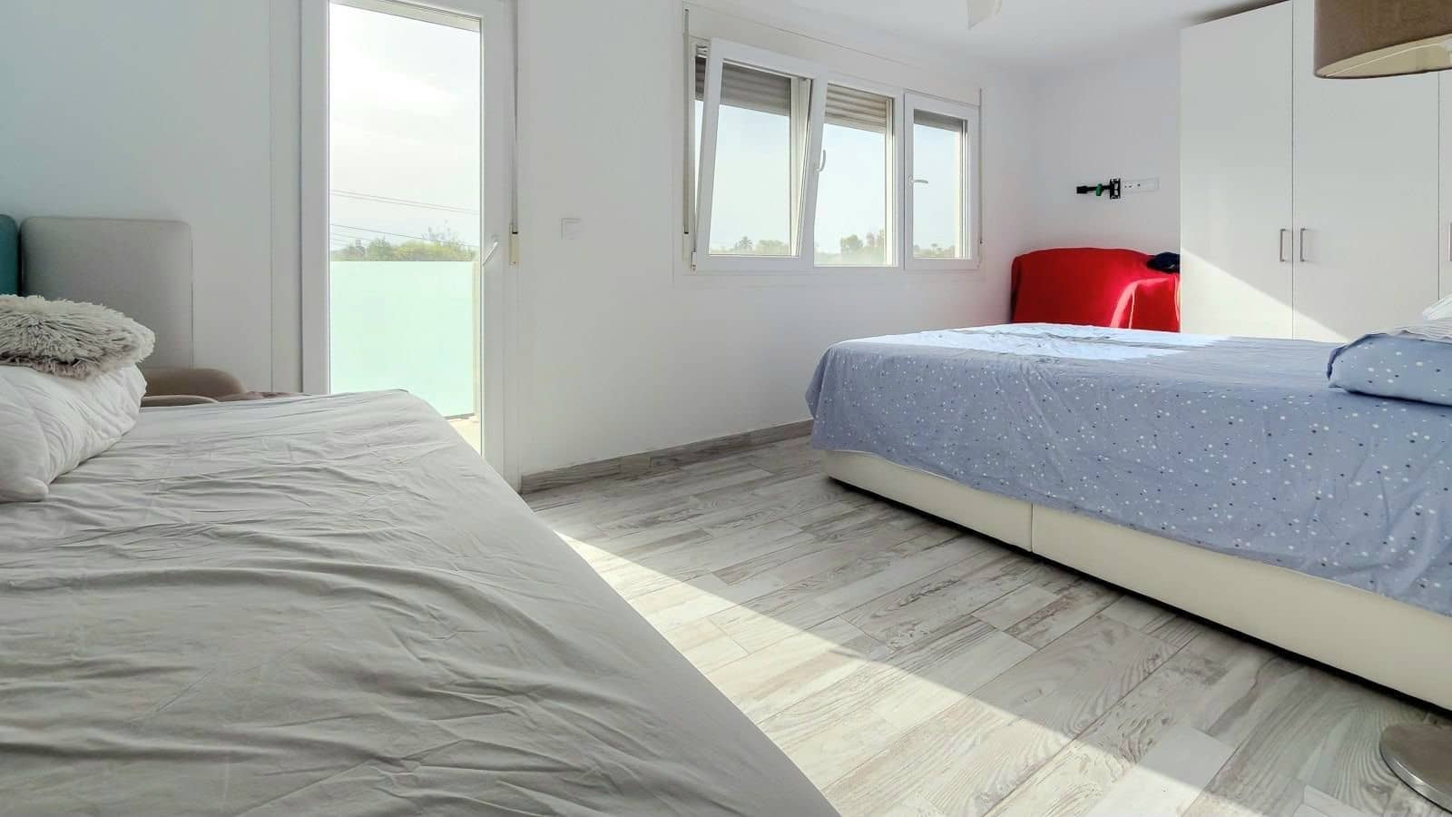 2 bedroom Villa for sale in Torrevieja with pool garage - € 465,000 (Ref: 10025095)