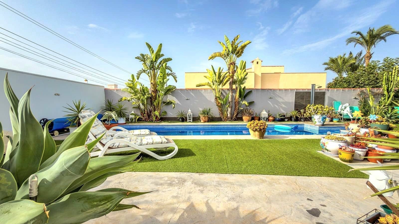 2 bedroom Villa for sale in Torrevieja with pool garage - € 465,000 (Ref: 10025095)