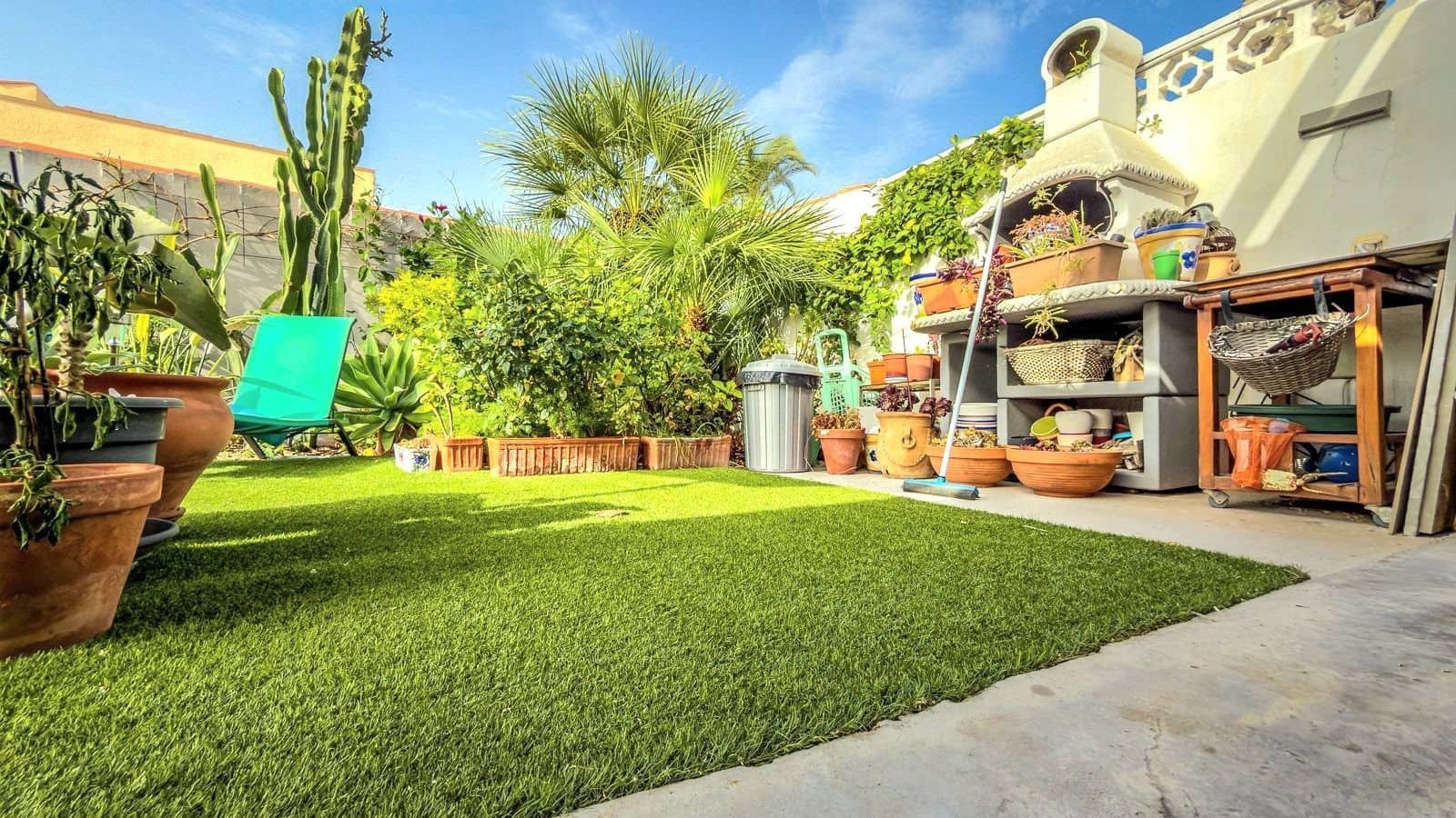 2 bedroom Villa for sale in Torrevieja with pool garage - € 465,000 (Ref: 10025095)