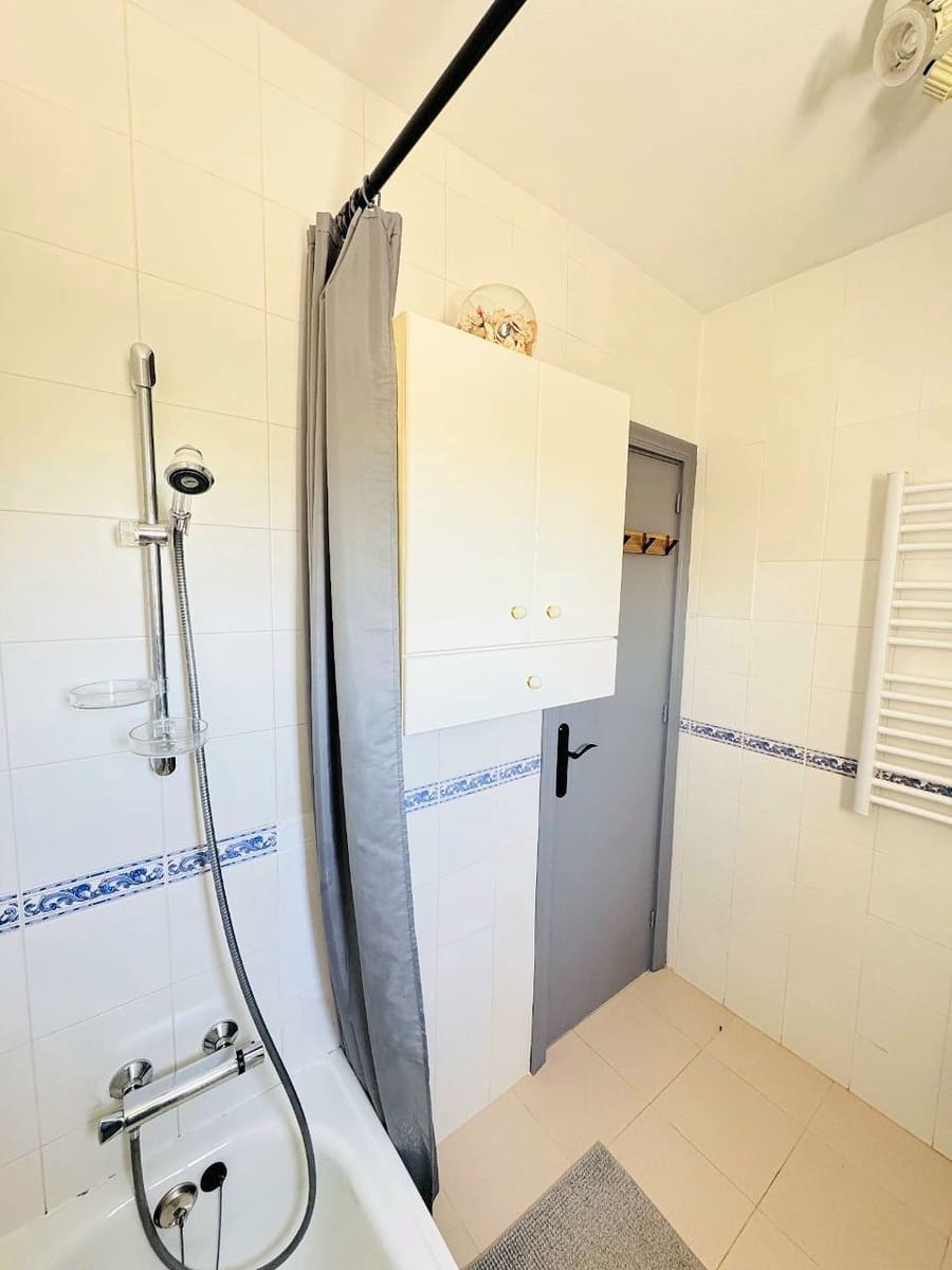 4 soveværelse Semi-Rækkehus til salg i Orihuela Costa med swimmingpool garage - € 219.000 (Ref: 10026766)