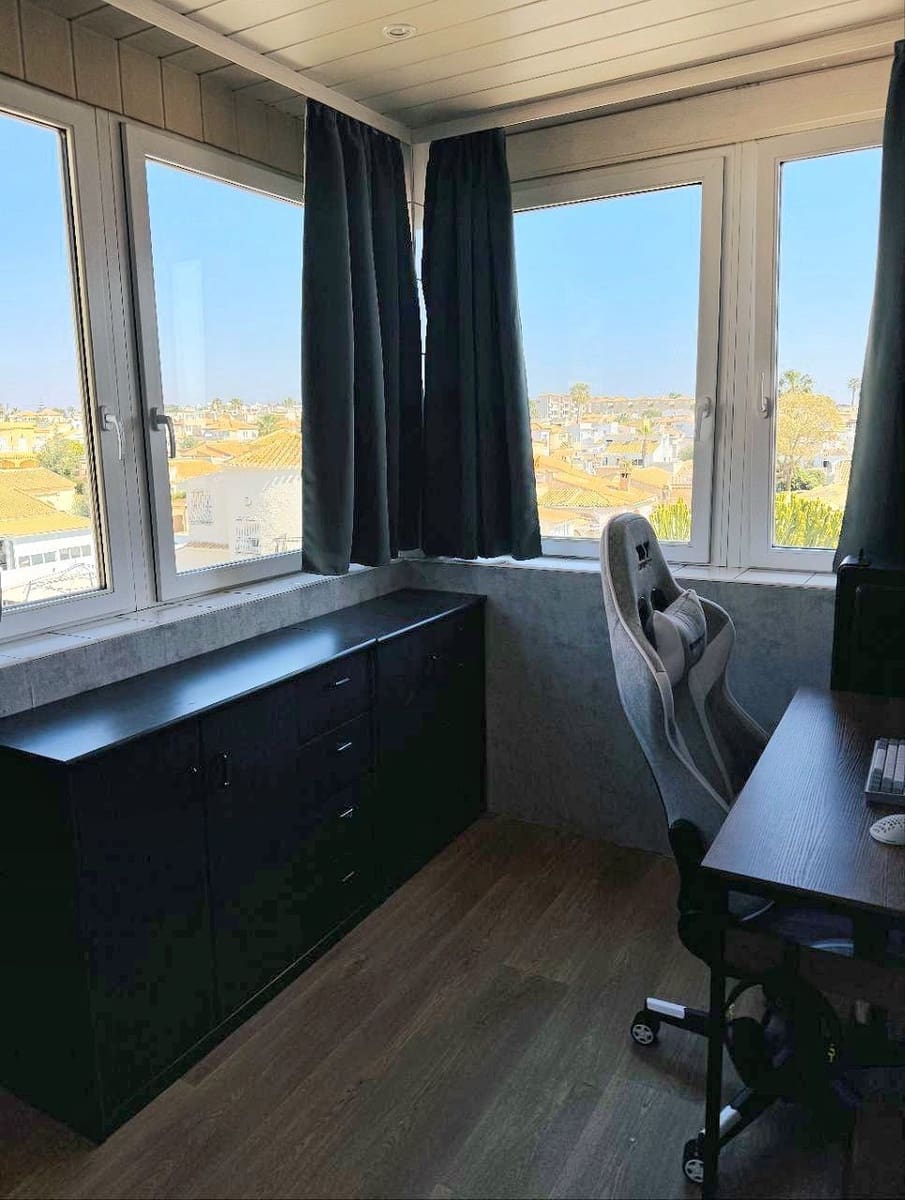 4 soveværelse Semi-Rækkehus til salg i Orihuela Costa med swimmingpool garage - € 219.000 (Ref: 10026766)