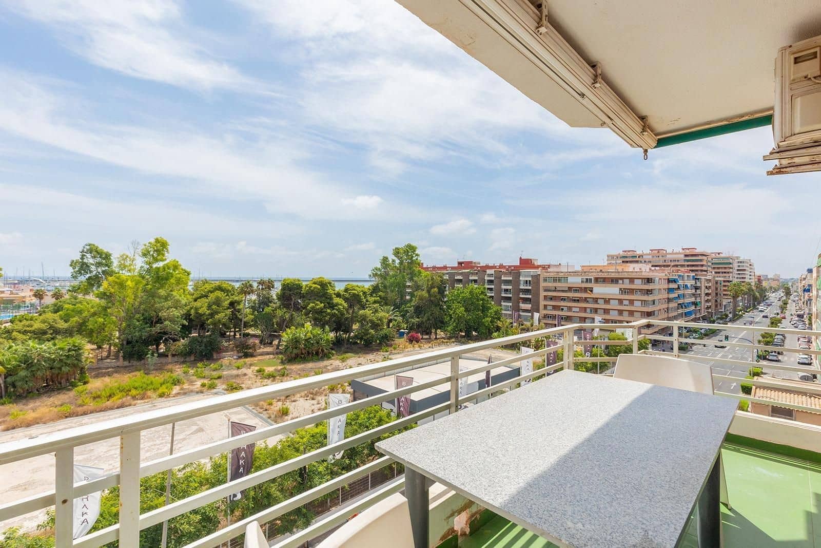 3 bedroom Penthouse for sale in Torrevieja - € 160,000 (Ref: 10026767)