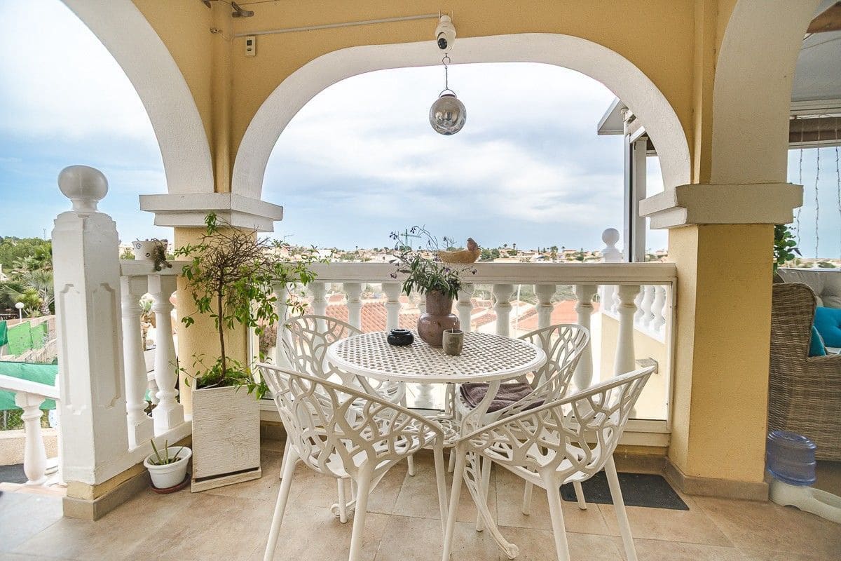 2 Zimmer Villa zu verkaufen in San Fulgencio mit Pool Garage - 288.000 € (Ref: 10027713)