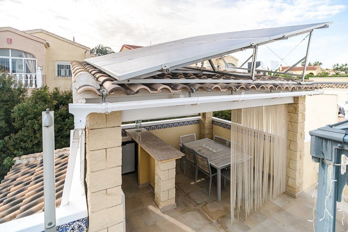 2 Zimmer Villa zu verkaufen in San Fulgencio mit Pool Garage - 288.000 € (Ref: 10027713)