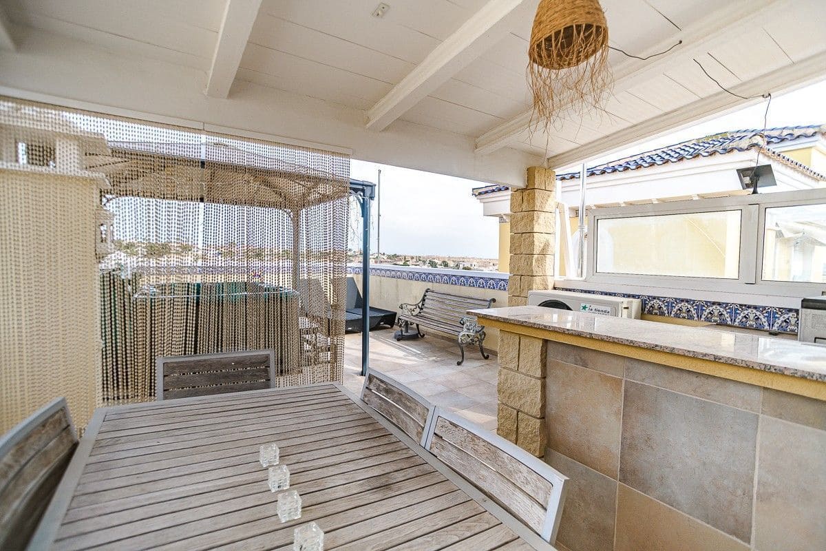 2 Zimmer Villa zu verkaufen in San Fulgencio mit Pool Garage - 288.000 € (Ref: 10027713)