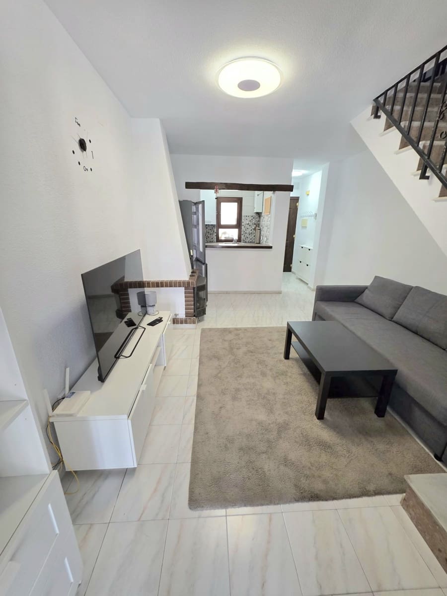 4 chambre Maison de Ville à vendre à Torrevieja - 176 000 € (Ref: 10031475)