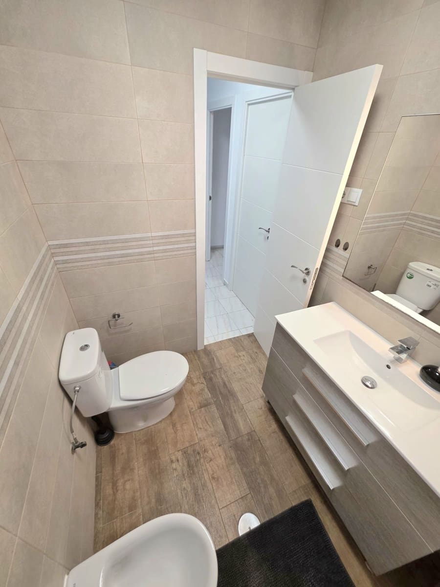 4 chambre Maison de Ville à vendre à Torrevieja - 176 000 € (Ref: 10031475)