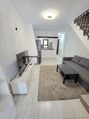 4 bedroom Townhouse for sale in Playa de los Locos, Torrevieja - € 176,000 (Ref: 10031475)