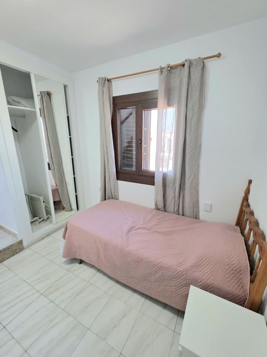 4 chambre Maison de Ville à vendre à Torrevieja - 176 000 € (Ref: 10031475)